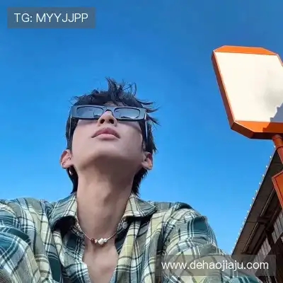 钟炳